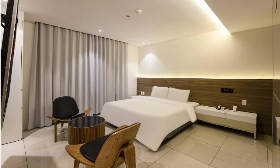 **  Golden Hotel Incheon Korsel