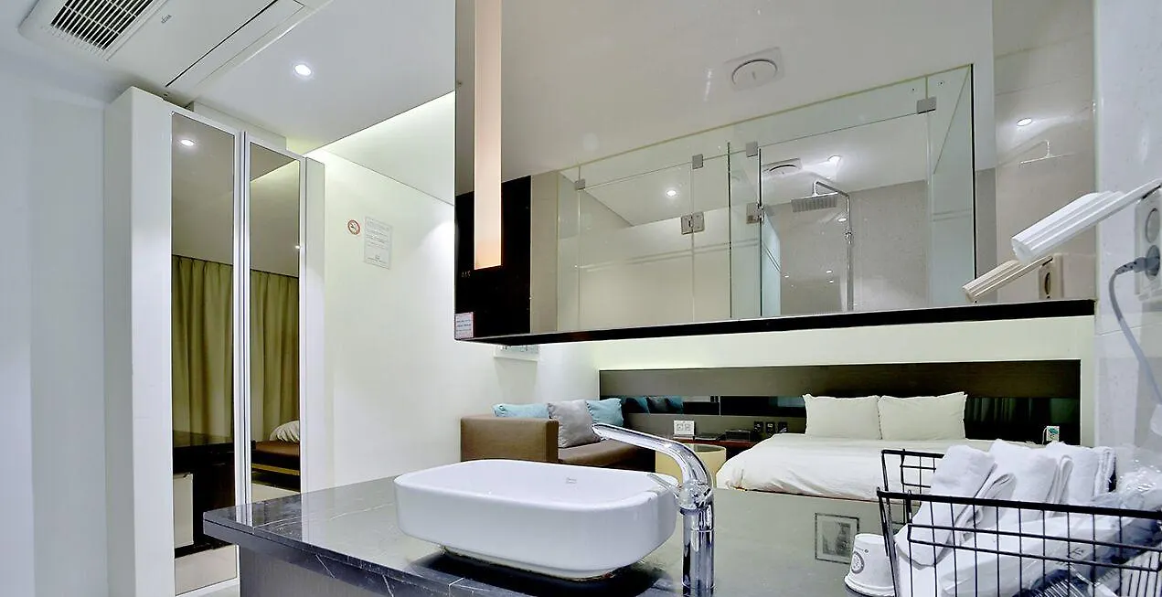 Golden Hotel Incheon