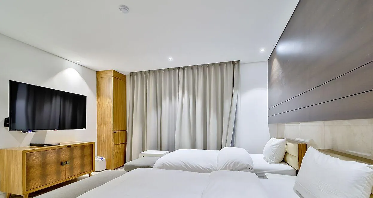 Golden Hotel Incheon