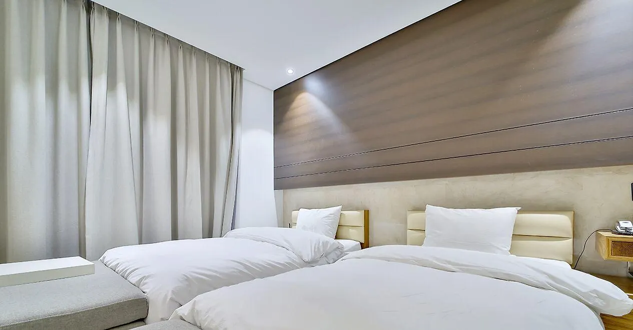 Golden Hotel Incheon