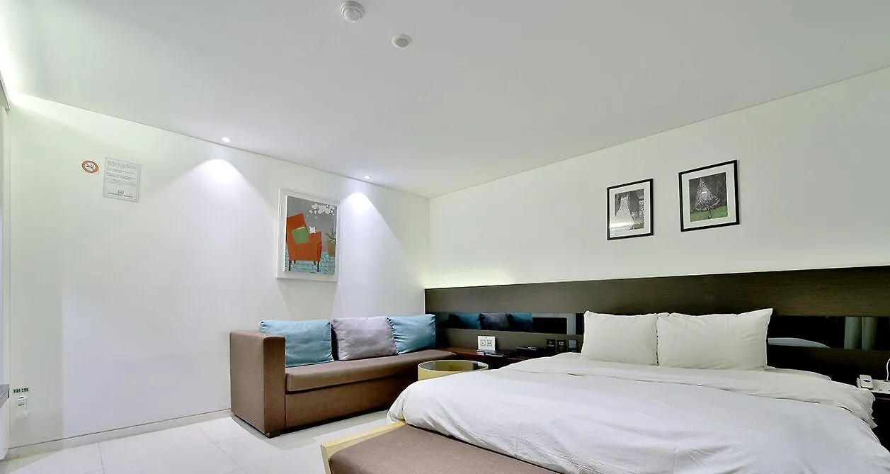 Golden Hotel Incheon 2*,