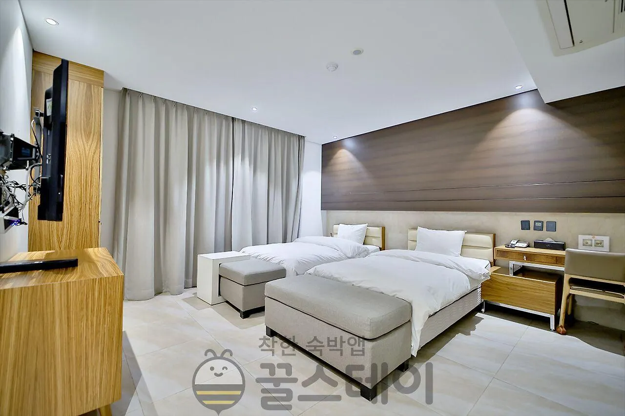 **  Golden Hotel Incheon South Korea