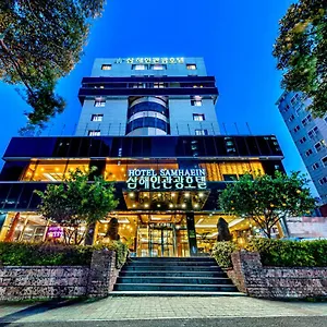 hotel-samhaein.jejukoreahotels.com/