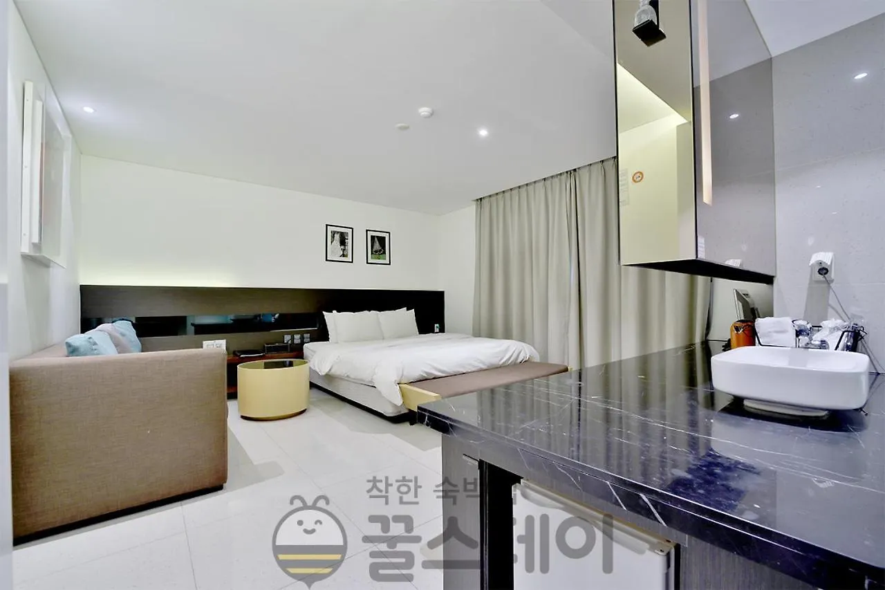 **  Golden Hotel Incheon South Korea