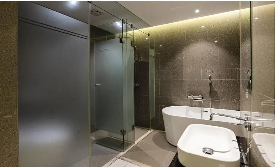 Golden Hotel Инчон 2*,  Южная Корея
