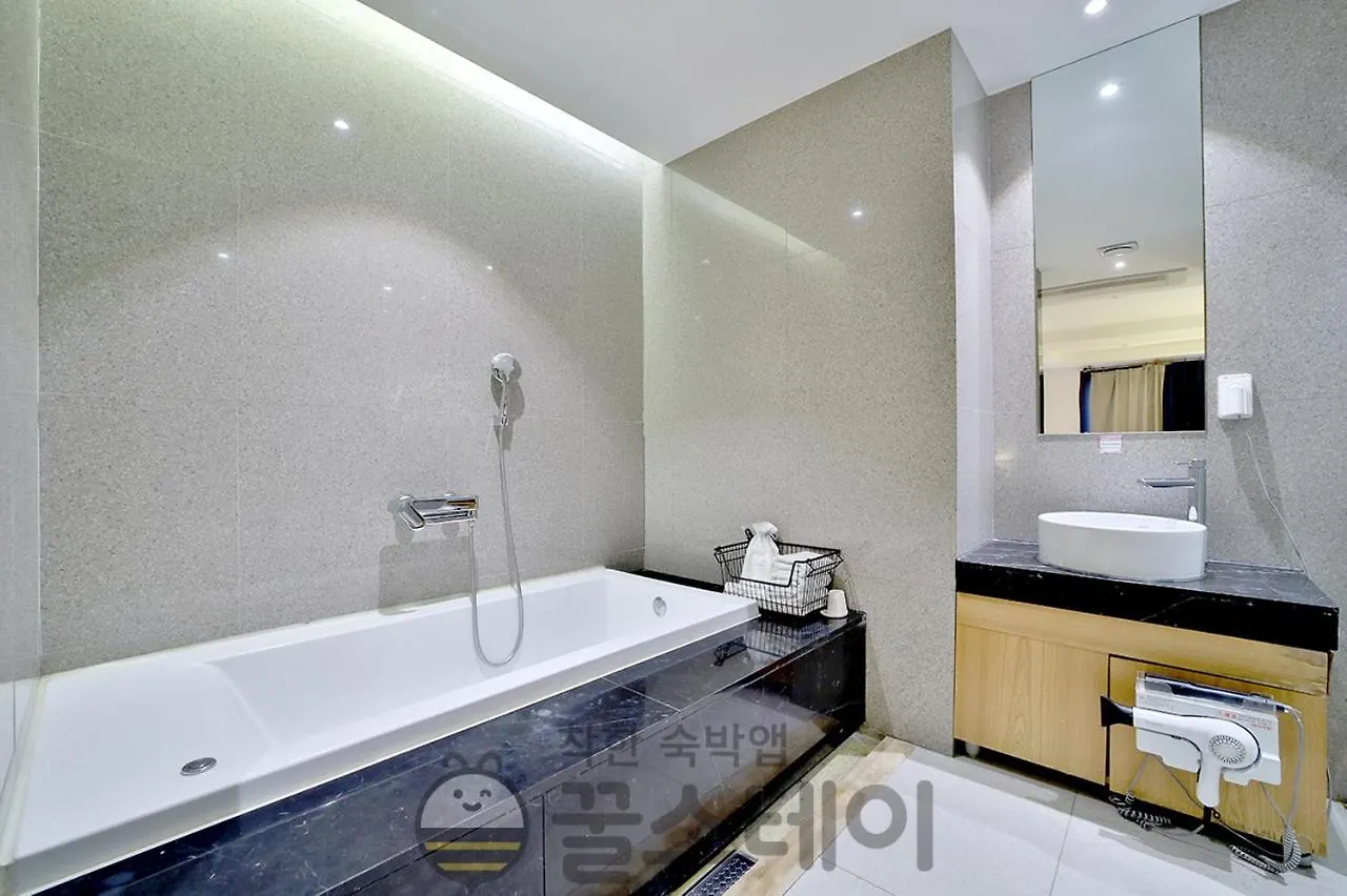 Golden Hotel Incheon 2*,