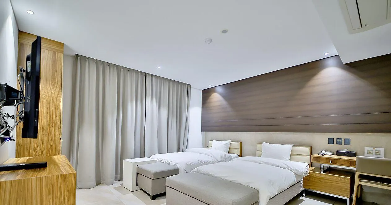 Golden Hotel Incheon